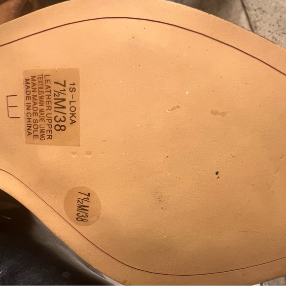 1.State Kuka Leather Studded ankle boots. - Picture 3 of 7